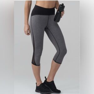 🛍️Lululemon Black/Gray Train Times Crop High Rise Leggings with Mesh - Size 4